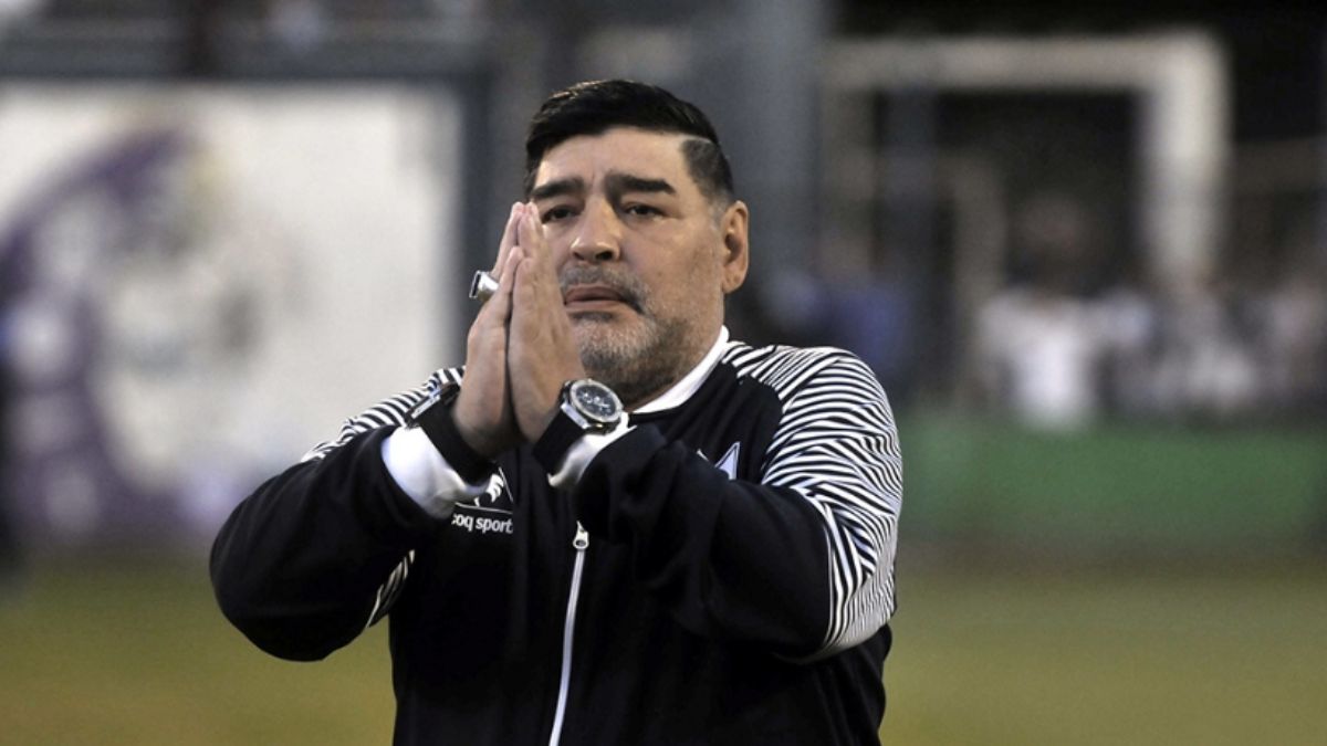 Maradona: “A veces me pregunto si la gente me seguirá queriendo”