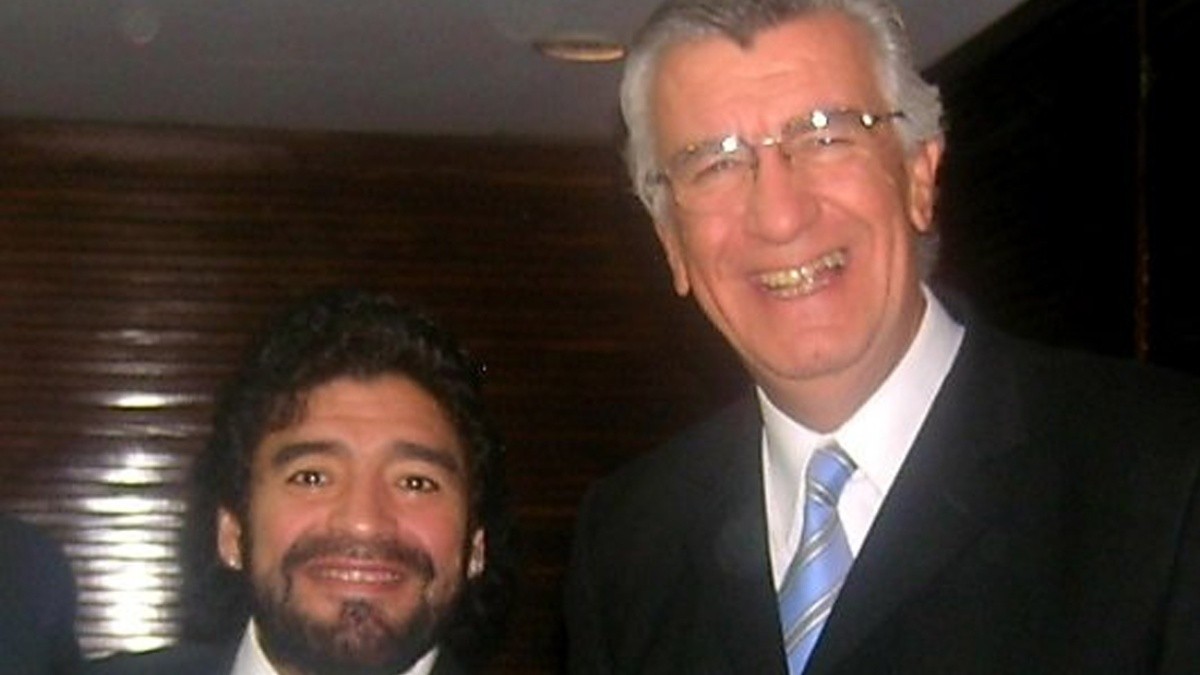 Maradona: El presidente del PJ quiere que el 30 de octubre sea declarado como el Día Nacional del Fútbol