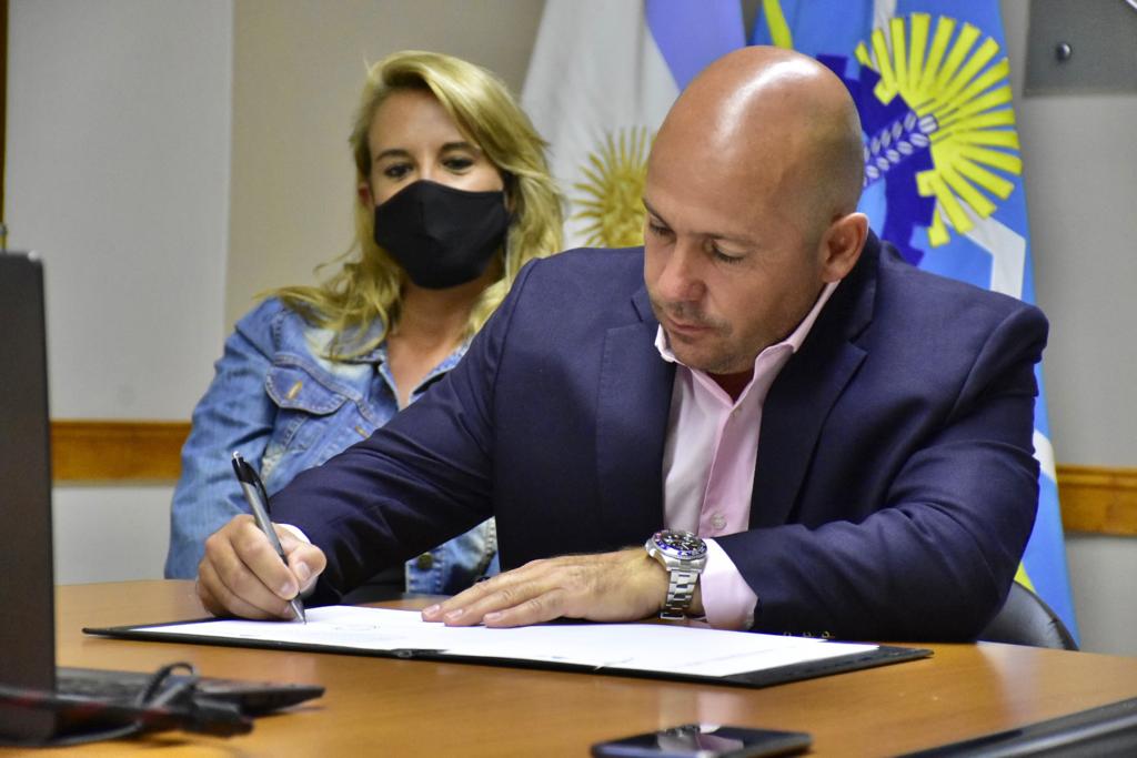 Sastre adhirió a Convenio Nacional para fortalecer la lucha contra la trata de personas en Madryn