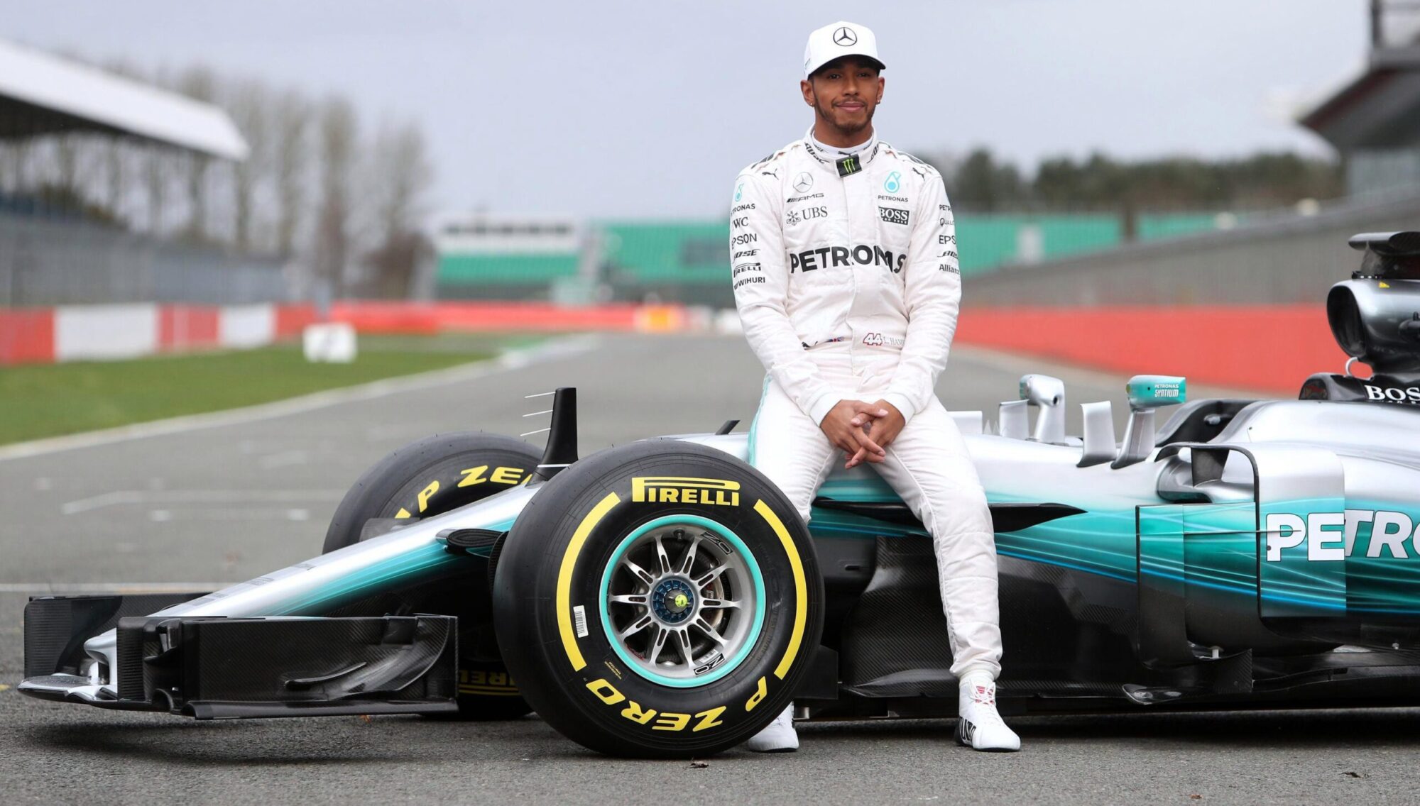 El acuerdo entre Mercedes y Hamilton alcanzaría los 40 millones de euros al año