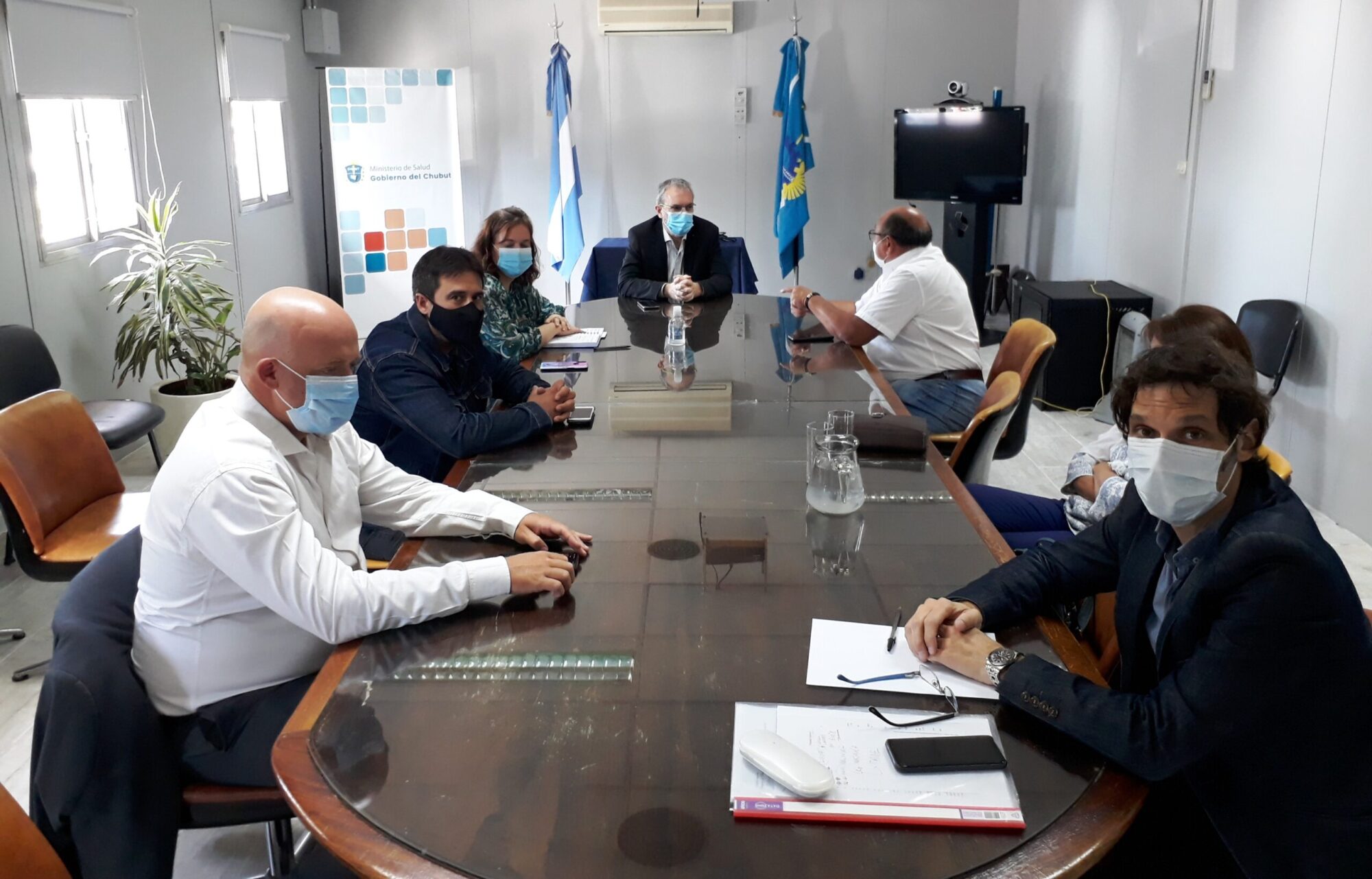 Salud y SEROS acordaron estrategias de acción conjunta para fortalecer la articulación público-privada en Chubut
