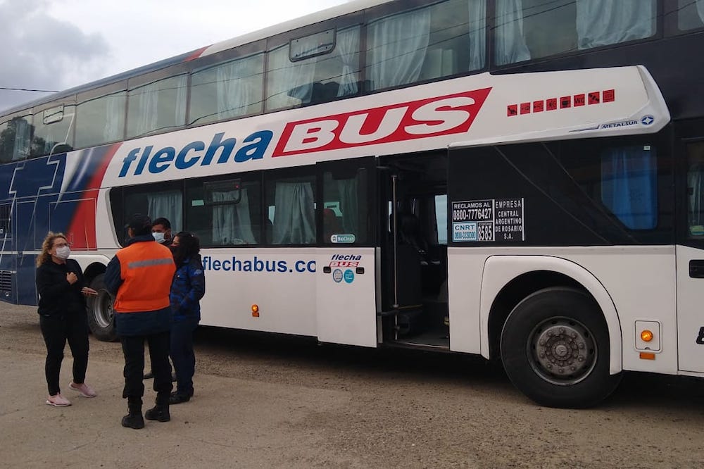 Santa Cruz: 25 de 31 turistas que viajaron en un contingente desde Ushuaia a El Chaltén dieron positivo de coronavirus