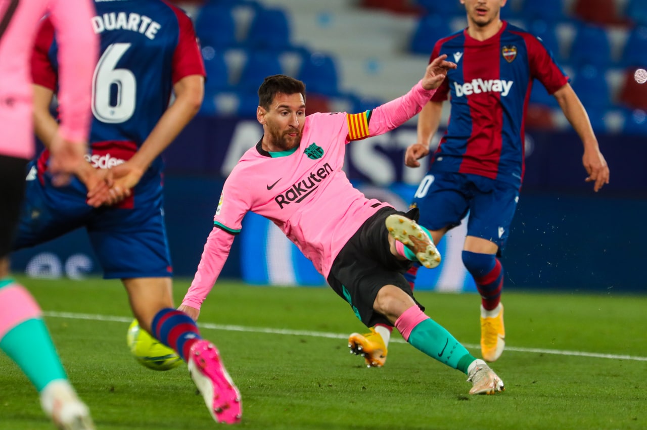 Barcelona, con un gol de Messi, empató ante Levante y perdió la chance de quedar como puntero