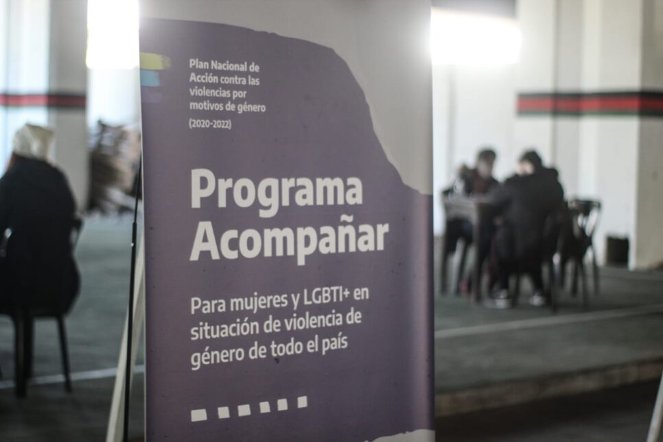 En Chubut hay 219 mujeres y LGBTI+ en situación de violencia de género que reciben un sueldo Mínimo, Vital y Móvil por el programa “Acompañar”