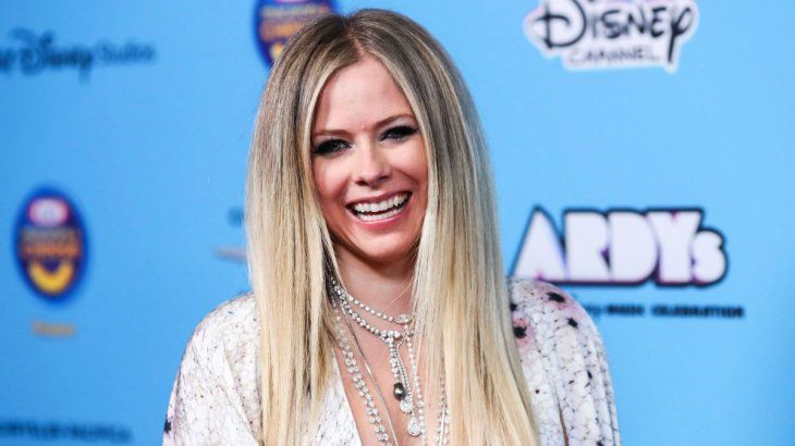 Avril Lavigne llega a TikTok y su primer vídeo causa furor entre sus seguidores