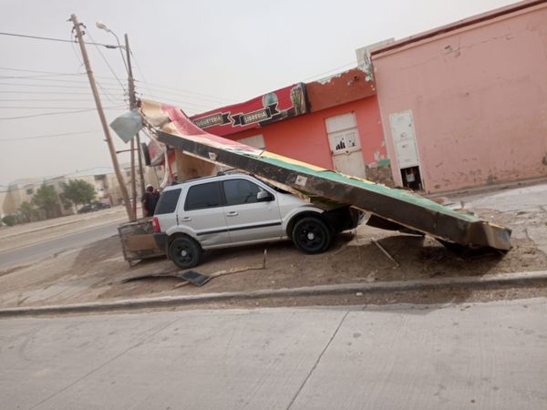 Comodoro Rivadavia: Hubo más de 500 llamados por los destrozos que generó el temporal de viento que superó los 140 km/h