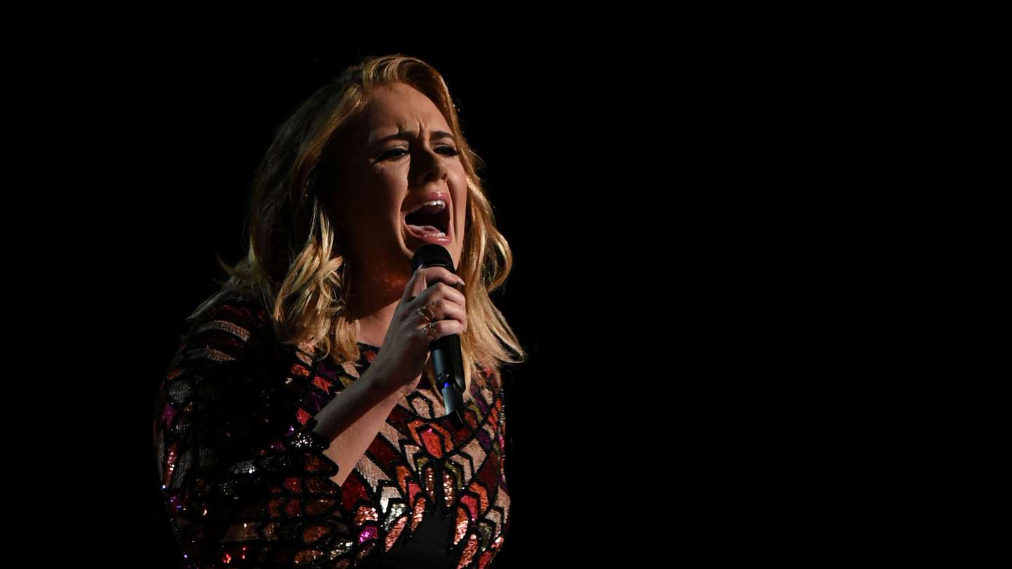 Adele reveló los temas que estarán en su nuevo disco “30”