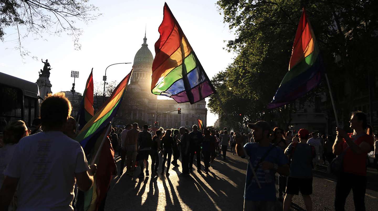 Marcha del Orgullo: La comunidad LGBTQ+ celebra 30 años de lucha