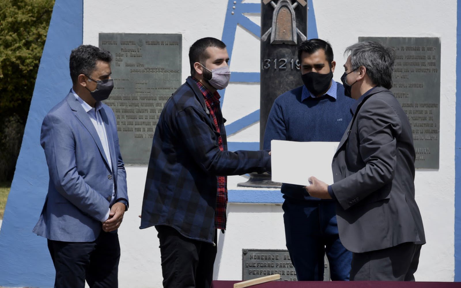 Pan American Energy y la Escuela Técnica del IAPG firmaron un convenio de pasantías profesionales para Cerro Dragón