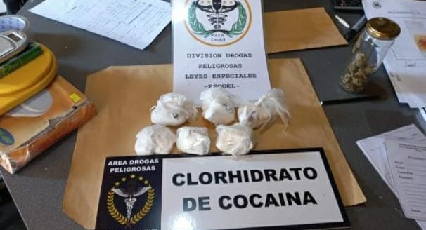 La Policía del Chubut incautó 351 dosis de cocaína en Esquel con un valor estimado en el mercado ilegal de $ 1.500.000