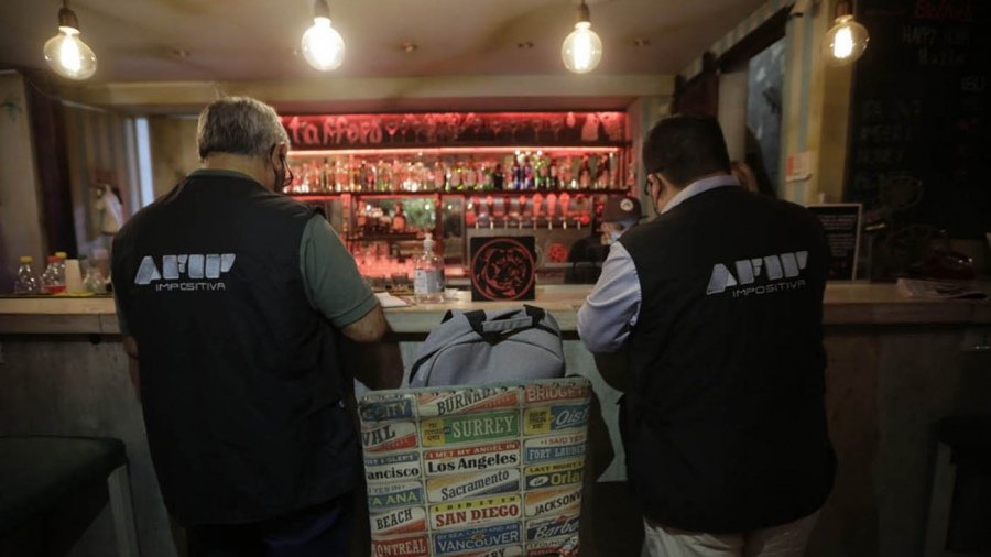 Operativo evasión: La AFIP realizó controles durante la temporada en Chubut y detectó ventas no declaradas y empleo no registrado en bares y cervecerías