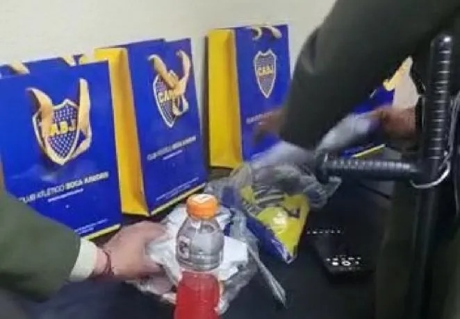 Polémica en la victoria de Boca: Dirigentes le dieron regalos al árbitro y Always Ready denunció sobornos