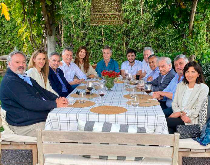 Cumbre política: Torres almorzó con Macri, Mario Vargas Llosa, dirigentes de la UCR y del PRO y dialogaron sobre la situación económica y social de Argentina