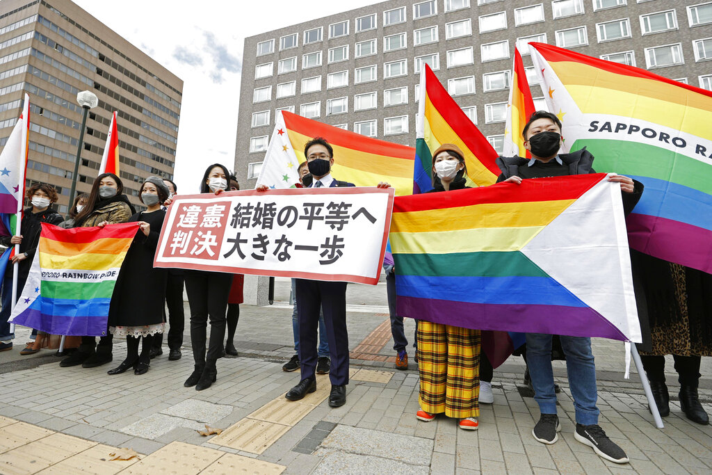 Un fallo que atrasa: Un tribunal de Japón no reconoce a parejas del mismo sexo y se mostró a favor de vetar la homosexualidad