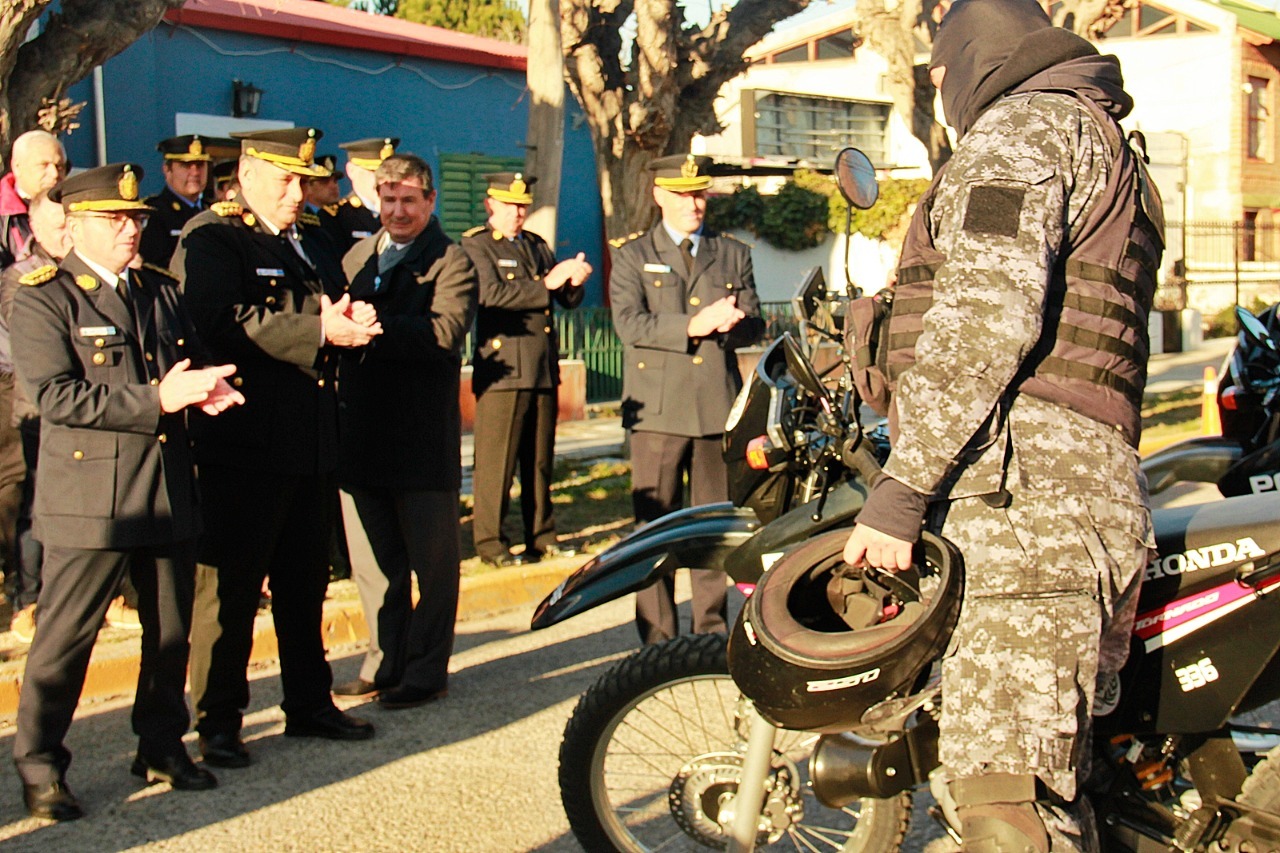 La Policía del Chubut incorporó motos para la Comisaría de Dolavon
