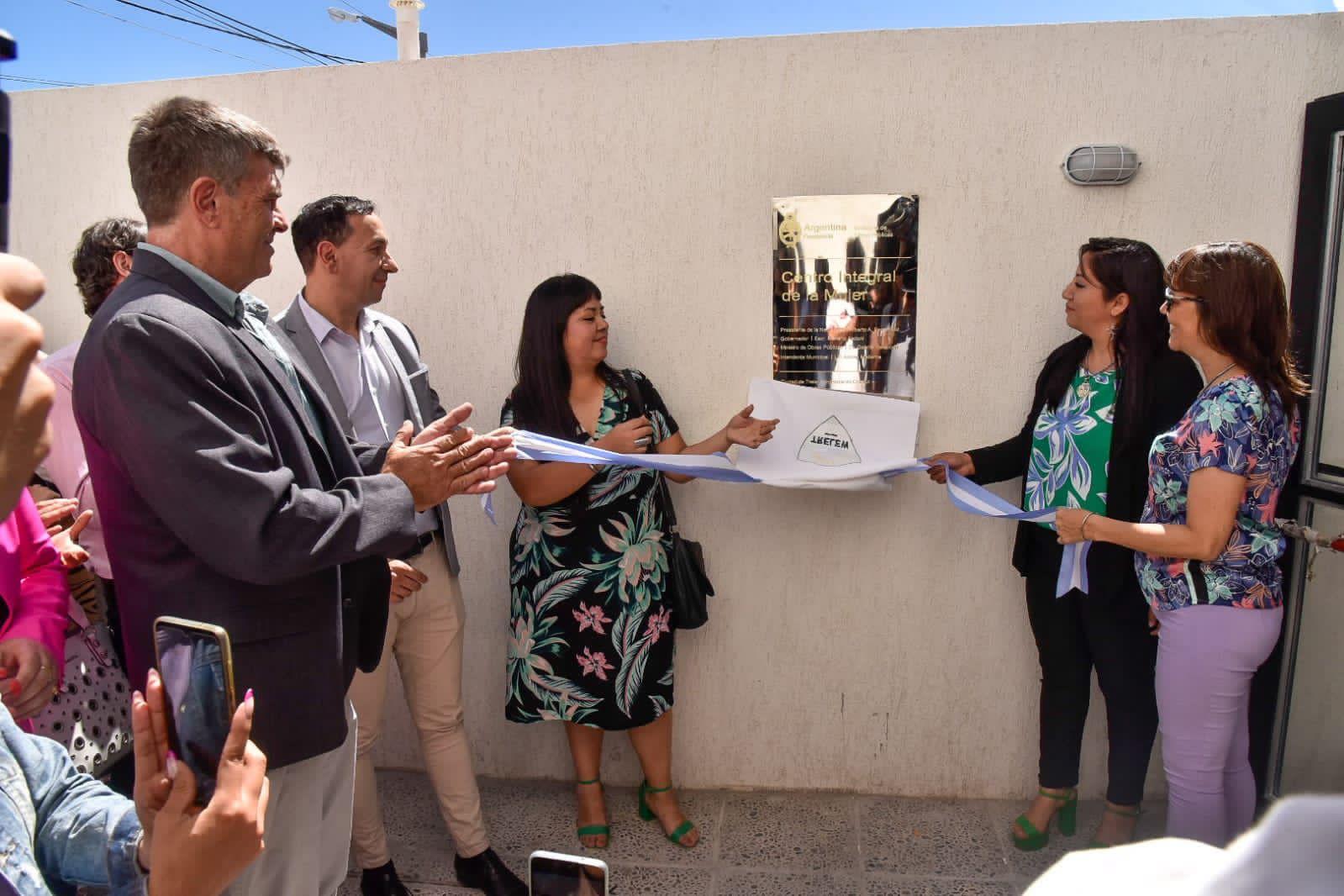 Maderna inauguró el Centro Integral de la Mujer y anunció la jerarquización del área de Mujeres y Género