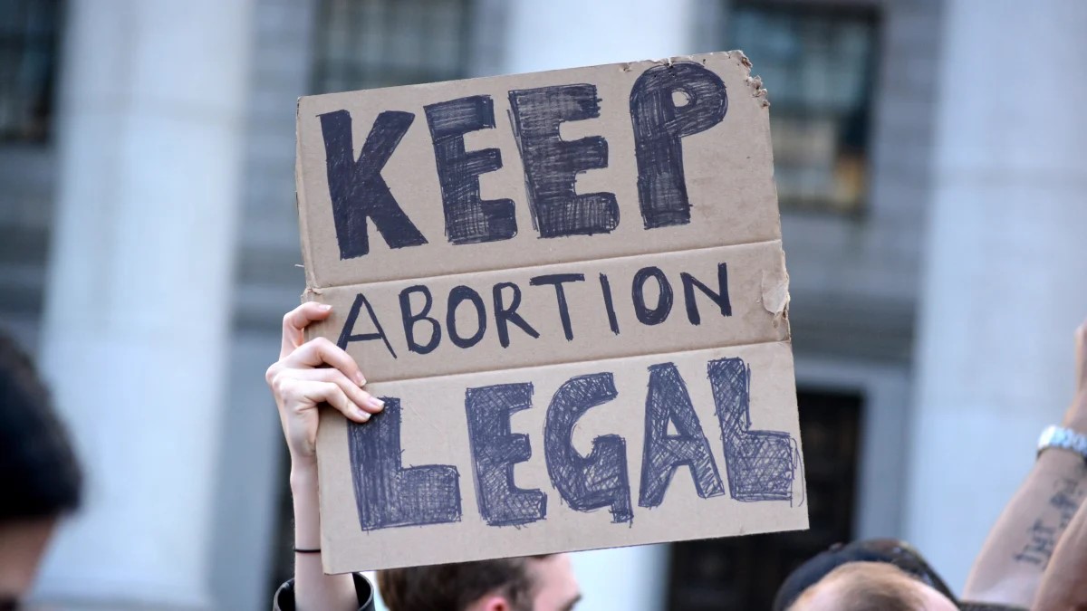 Michigan, California y Vermont aprobaron incorporar a sus constituciones el derecho al aborto