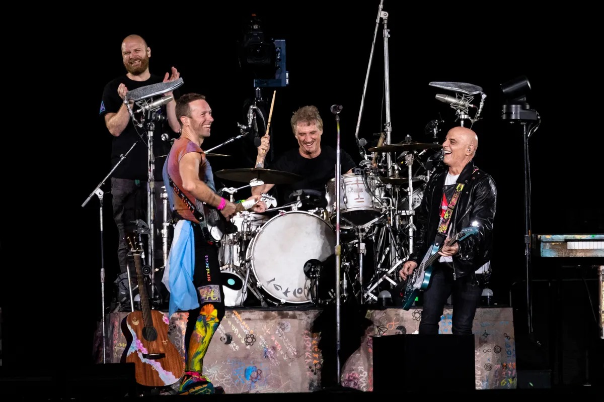 Siguen las sorpresas de Coldplay: En un nuevo show en River, tocaron junto a dos ex-Soda Stereo