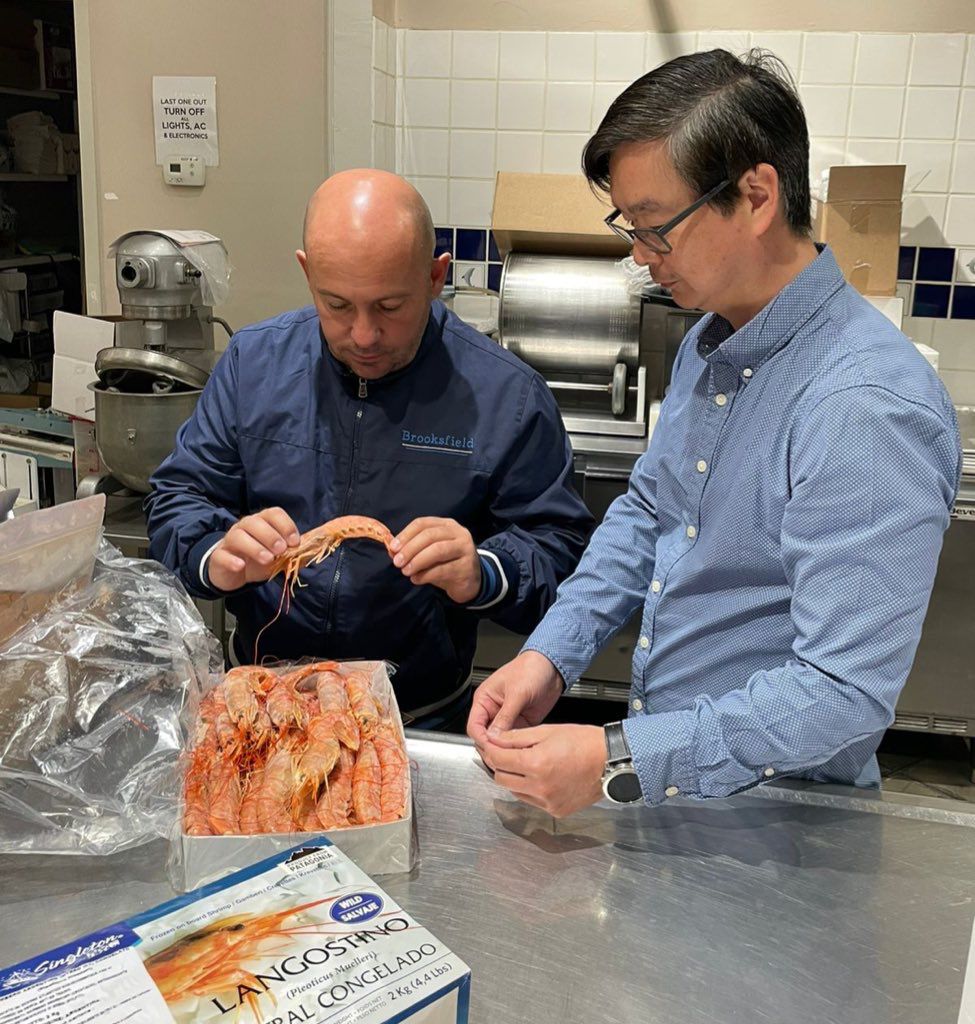 Gustavo Sastre llegó a Boston para participar de la Feria Seafood y buscará nuevos inversores para Madryn