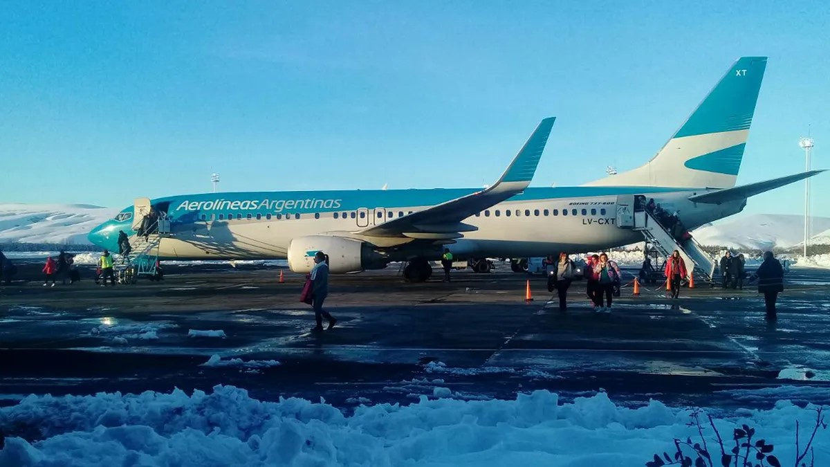 En plena temporada invernal, Chapelco recibirá 41 vuelos semanales y dos ellos serán provenientes de San Pablo