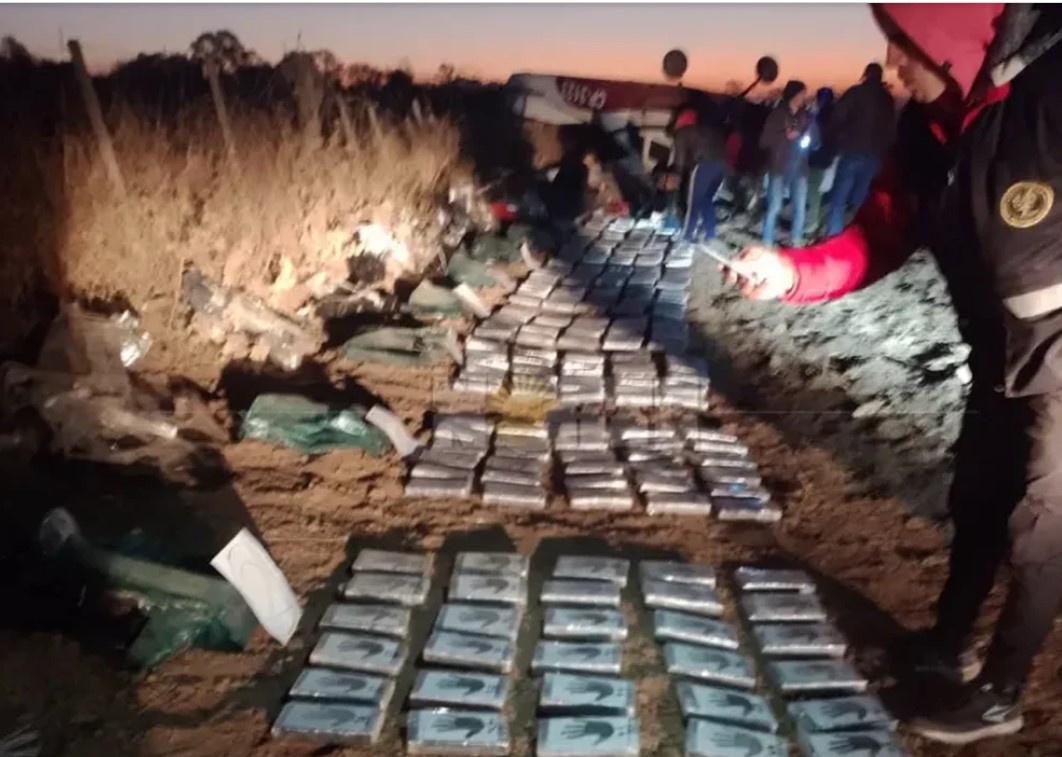 Cocaína en el cielo: Cayó un avión que transportaba más de 300 kilos provenientes de Bolivia